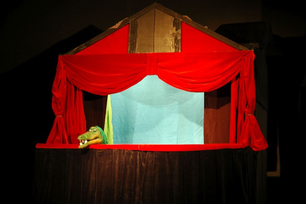 Bühne eines Puppentheaters